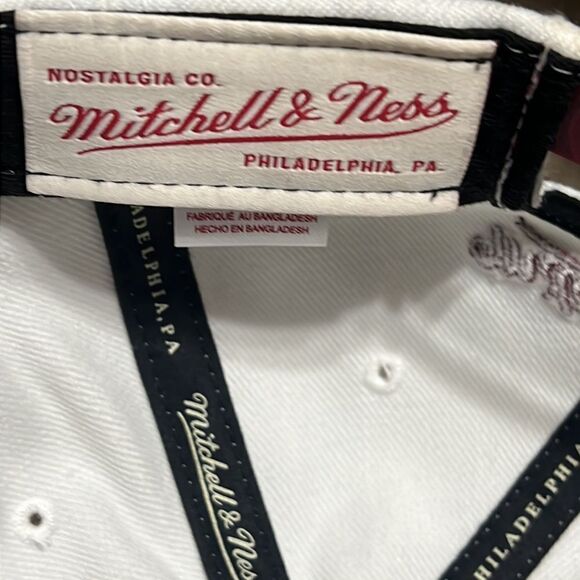 🔥🏀 CLEVELAND CAVALIERS NBA Mitchell & Ness Snapback Hat - NEW never Worn 🏀🔥 - Picture 6 of 9